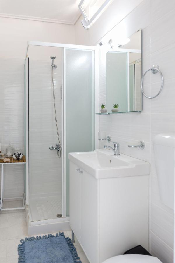 Cozy&Quiet Nest Apartman Lutráki Kültér fotó